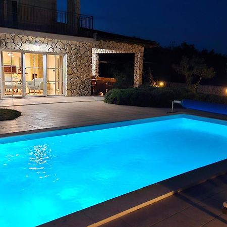Villa Dora Suzan Bagian luar foto